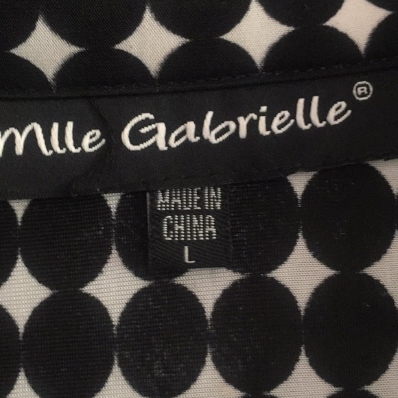 Cute dress in black while red and beige - Picture 5 of 8